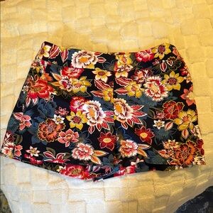 LOFT Floral Women Shorts Cargos - Black, Red, Yellow